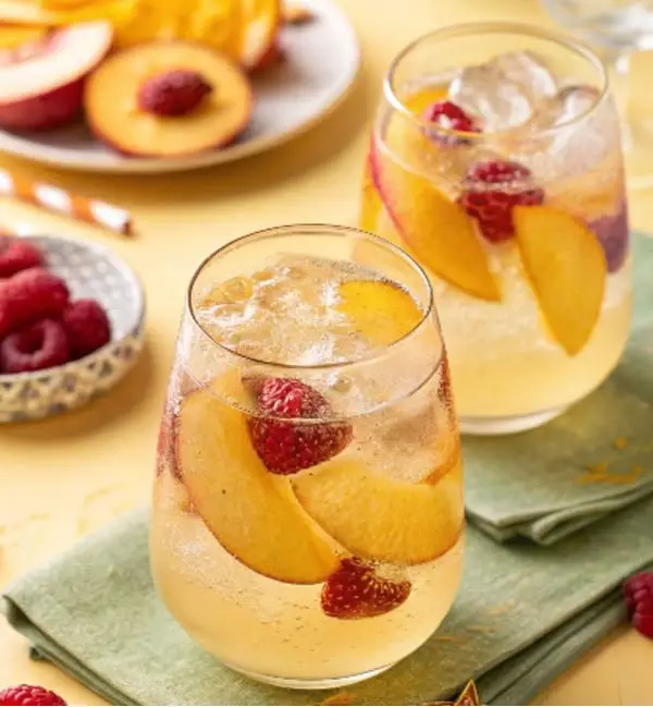 Moscato Peach Sangria