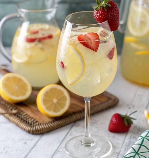 Limoncello Sangria